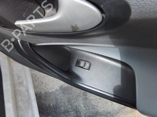 Used Right front window switch Right front window switch 35816914 35816914