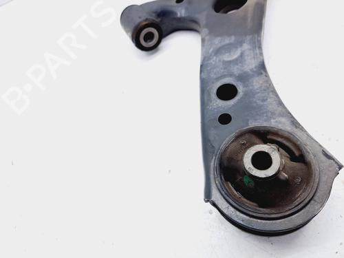 Right front suspension arm TOYOTA COROLLA Hatchback (_E21_, _EA1_, _EH1_) 1.8 Hybrid (ZWE211, ZWE219) | BP15649434M13 