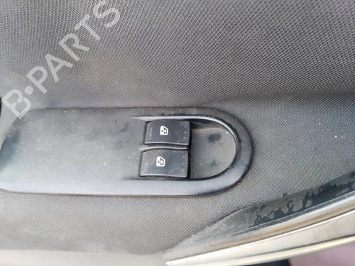 Used Left front window switch Left front window switch 35817760 35817760