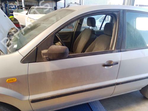 Used Left front door Left front door 39266302 39266302