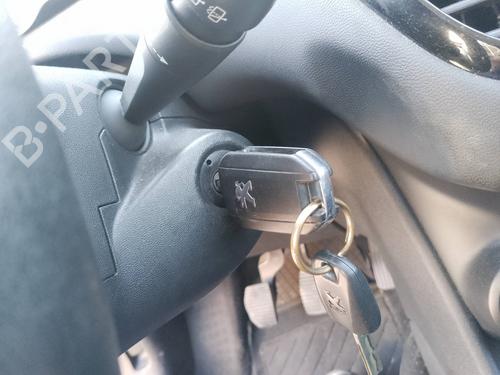 ignition-barrel-peugeot-208-i-ca_-cc_-2012-2013-2014-2015-2016-2017-2018-2019-2020-2021-35817675 main image