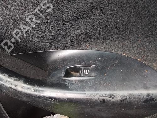 Used Right rear window switch Right rear window switch 35816230 35816230