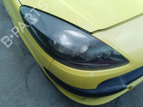 right-headlight-peugeot-1007-km_-2005-35817115 main image