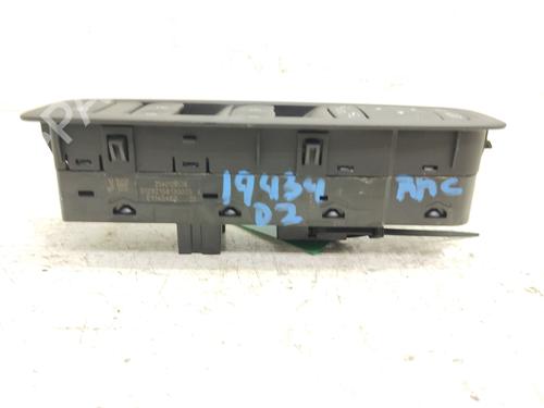 Przełącznik szyby przedniej lewej RENAULT SCÉNIC IV (J9_) | BP30792419I27