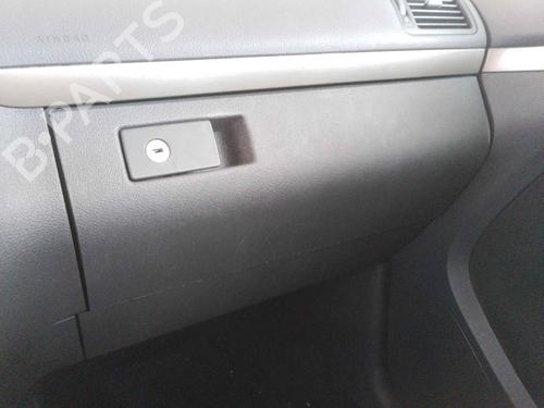 glove-box-vw-touran-1t1-1t2-2003-2004-2005-2006-2007-2008-2009-2010-2011-39713555 main image