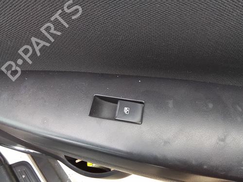 Used Right front window switch Right front window switch 35816018 35816018