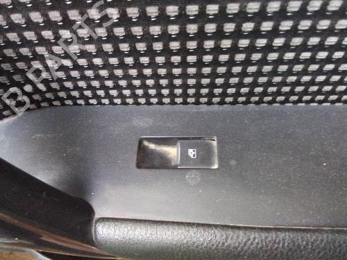 Used Right front window switch Right front window switch 35815748 35815748