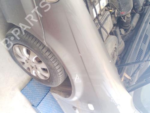left-front-fenders-kia-carnival-ii-gq-1999-2000-2001-2002-2003-2004-2005-2006-2007-36078211 main image