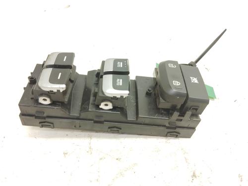 Used Left front window switch KIA SPORTAGE IV (QL, QLE) [2015-2022]  30934239