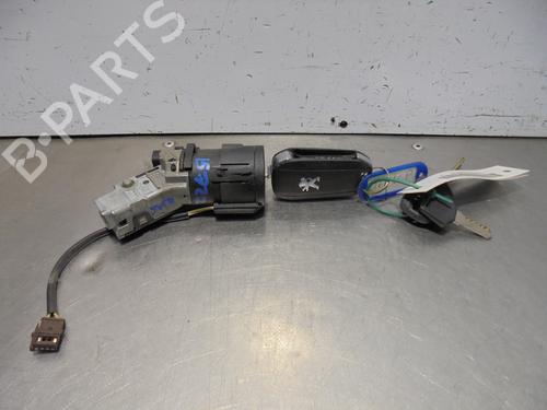 Used Ignition barrel PEUGEOT 2008 I (CU_) 1.6 HDi (92 hp) 13427818