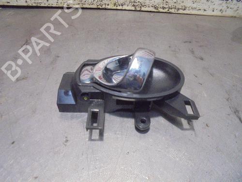 Maniglia interna anteriore sinistra NISSAN JUKE (F15) 1.2 DIG-T (115 hp) 13425609