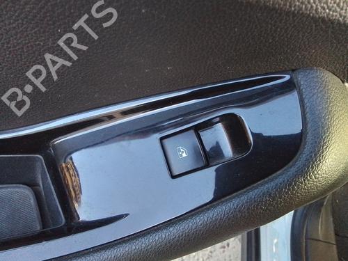 Venstre bagtil elrude kontakt Venstre bagtil elrude kontakt CHEVROLET ORLANDO (J309) 2.0 D (131 hp) 35816011 35816011