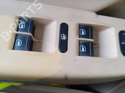 Used Left front window switch Left front window switch 35817515 35817515