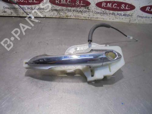 front-left-exterior-door-handle-kia-carens-iv-17-crdi-2013-13455027 main image
