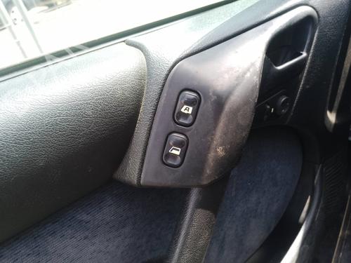 Used Left front window switch Left front window switch 35817248 35817248