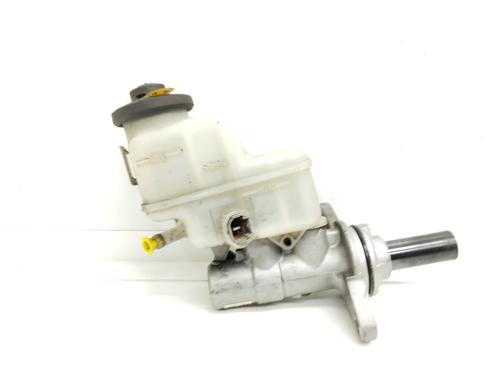 Used Brake master cylinder TOYOTA RAV 4 III (_A3_) 2.2 D 4WD (ALA30_, ALA30R) (136 hp) 16323692