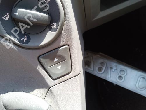 Used Right front window switch Right front window switch 35816945 35816945
