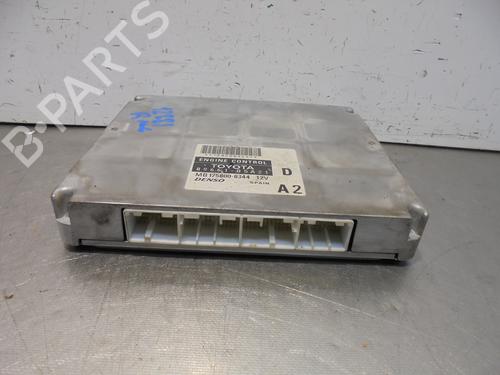 Calculateur moteur (ecu) TOYOTA AVENSIS (_T25_) 2.2 D-4D (ADT251_, ADT251R) (150 hp) 13636651