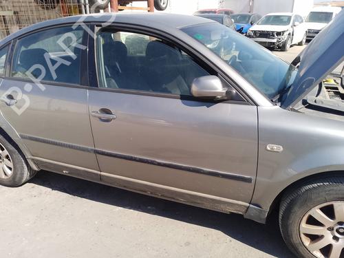 right-front-door-vw-passat-b55-3b3-2000-2001-2002-2003-2004-2005-35817592 main image
