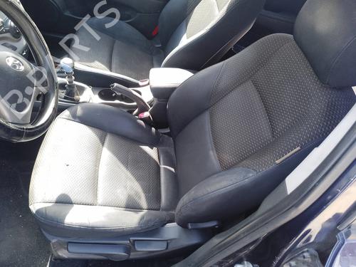 Used Left front seat Left front seat 35817735 35817735