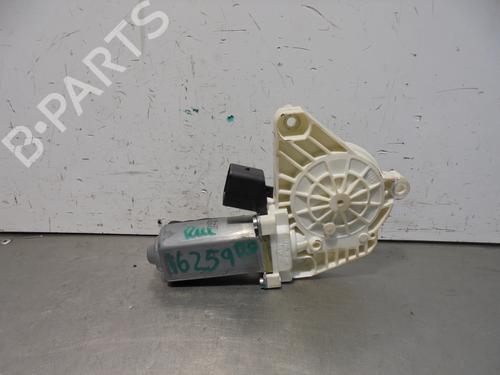 Used Right front window motor MERCEDES-BENZ CLA Coupe (C117) CLA 220 CDI / d (117.303) (177 hp) 13471736
