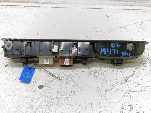 Left front window switch DACIA SANDERO III | BP38306046I27 - Image 3