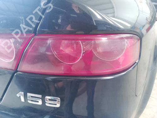Right taillight ALFA ROMEO 159 (939_) 1.9 JTDM 16V (939AXC1B, 939AXC12) | BP30172904C35