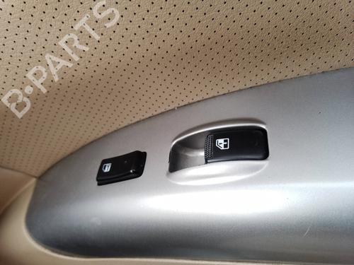 Used Right front window switch Right front window switch 35816647 35816647
