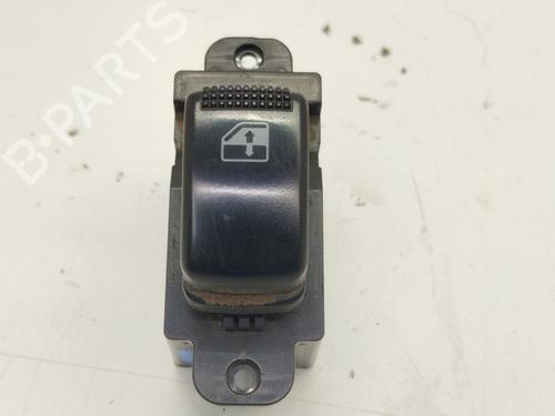 Used Right front window switch KIA CARNIVAL II (GQ) 2.9 CRDi (144 hp) 17987078