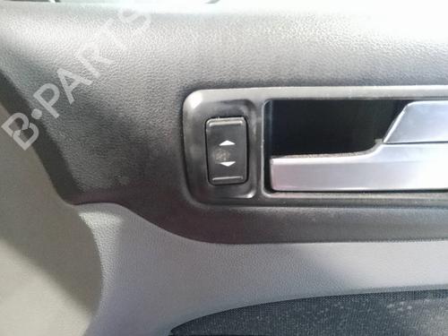Used Right front window switch Right front window switch 35818449 35818449