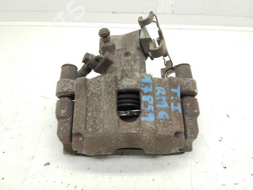 Venstre bremsekaliber bag TOYOTA YARIS (_P13_) 1.5 Hybrid (NHP130_, NHP130) (101 hp) 19063445