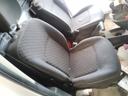right-front-seat-renault-kangoo-grand-kangoo-ii-kw01_-2008-35817982 main image
