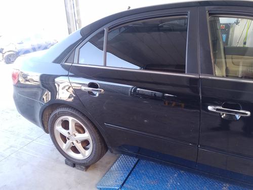 right-rear-door-hyundai-sonata-v-nf-2004-2005-2006-2007-2008-2009-2010-2011-2012-2013-2014-35818188 main image