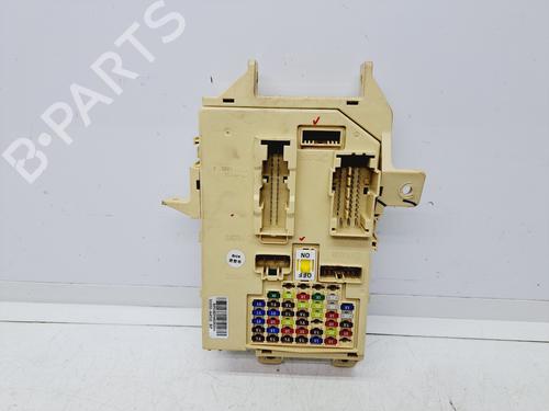 Used Fuse box KIA CARENS IV 1.7 CRDi (116 hp) 18729379