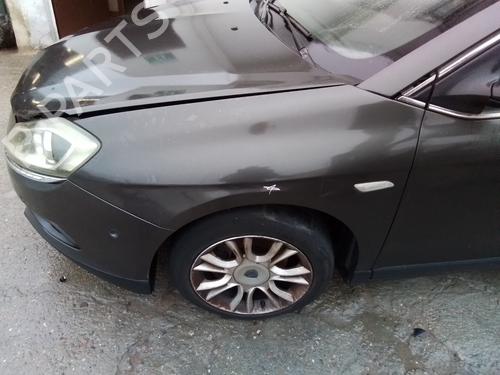 left-front-fenders-lancia-delta-iii-844_-2008-2009-2010-2011-2012-2013-2014-35816048 main image