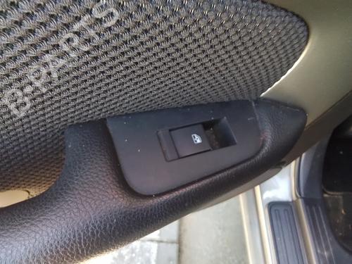 Venstre bagtil elrude kontakt Venstre bagtil elrude kontakt CHEVROLET EPICA (KL1_) 2.0 D (150 hp) 35816342 35816342