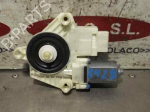 Motore alzacristalli posteriore sinistro SEAT TOLEDO IV (KG3) 1.6 TDI (105 hp) 30929447