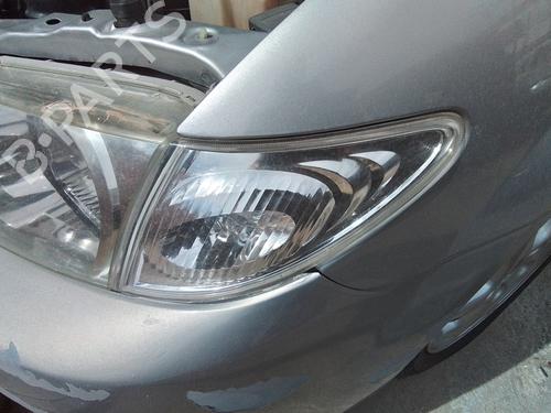 left-front-indicator-mazda-premacy-cp-1999-2000-2001-2002-2003-2004-2005-35816360 main image
