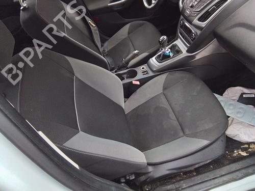 Used Right front seat Right front seat 35816026 35816026