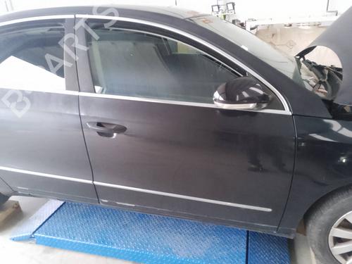 Used Right front door Right front door 35818371 35818371