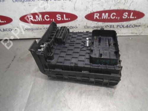 fuse-box-vw-passat-b6-3c2-20-tdi-2005-2006-2007-2008-2009-2010-13423999 main image