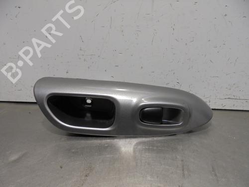 Used Right rear window switch NISSAN JUKE (F15) 1.6 (113 hp) 13456196