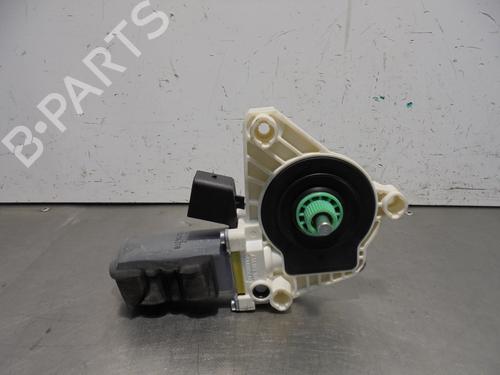 Used Left rear window motor MERCEDES-BENZ CLA Coupe (C117) CLA 220 CDI / d (117.303) (177 hp) 13471739