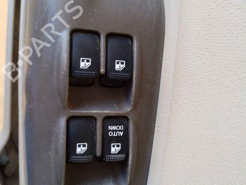 Used Left front window switch Left front window switch HYUNDAI TUCSON (JM) 2.0 CRDi All-wheel Drive (140 hp) 39992382 39992382
