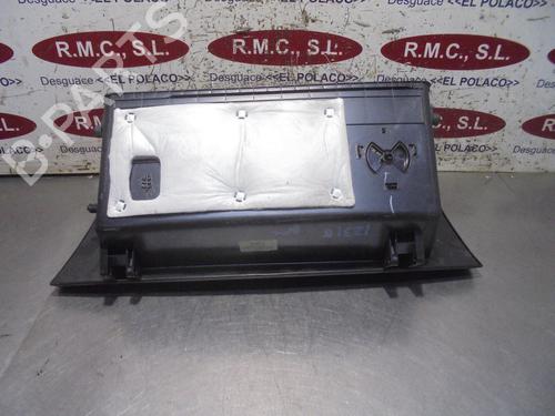 Glove box HYUNDAI i30 (GD)  | BP13644201C95