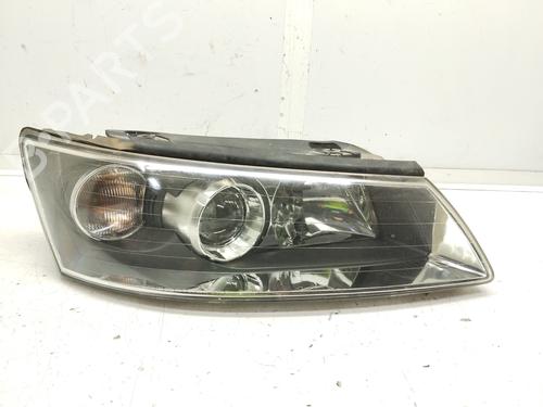 Used Right headlight HYUNDAI SONATA V (NF) 2.0 CRDi (140 hp) 21558626