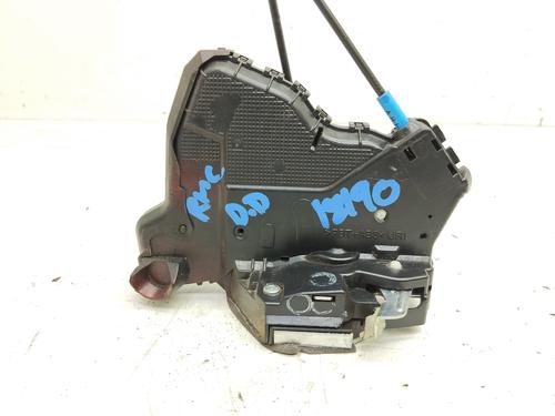 Used Front right lock TOYOTA AURIS (_E18_) 1.8 Hybrid (ZWE186_, ZWE186R) (136 hp) 18867959