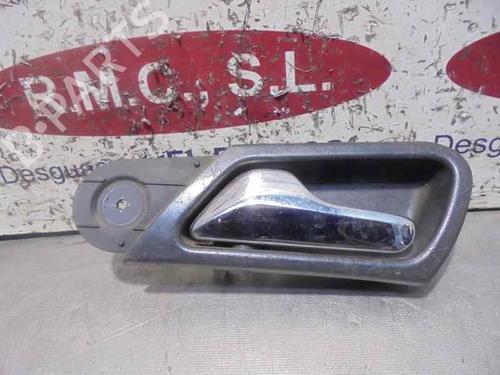 Venstre foran invendig håndtak MERCEDES-BENZ C-CLASS (W203) C 200 CDI (203.004) (116 hp) 13424929