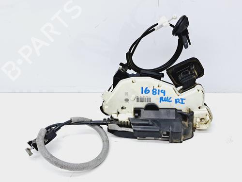 Used Front left lock SEAT LEON ST (5F8) [2012-2020]  13429503