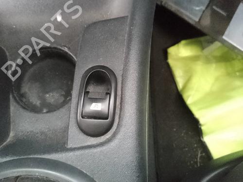 Used Right front window switch Right front window switch 35818078 35818078